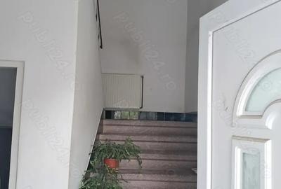 Casă cu 4 camere în 14 Mai - 8