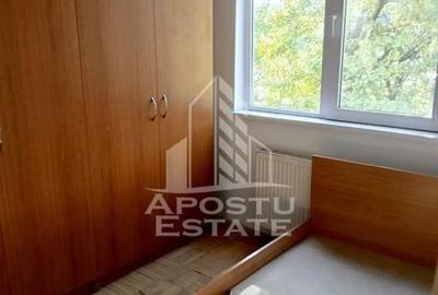 Apartament cu 3 camere decomandat în Spitalul Județean - 5