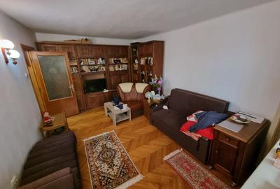 Apartament cu 3 camere decomandat, mobilat în Casa de Cultură - 2