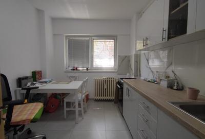 Apartament cu 2 camere decomandat în Basarabia - 3