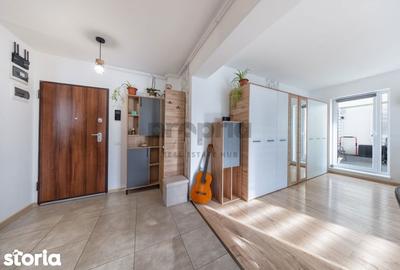 Apartament cu 2 camere, mobilat în Tractorul - 18