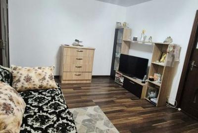 Apartament cu 2 camere semidecomandat în Abator