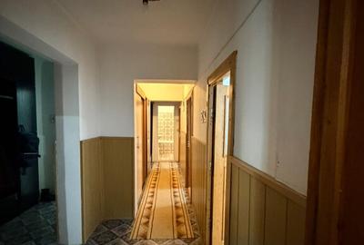 Inchiriez apartament cu 3 camere b-dul. Bucuresti - 9