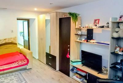 Apartament cu 2 camere semidecomandat în Badea Cârțan - 1