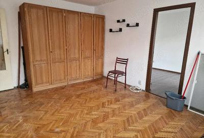 Inchiriez apartament in zona Dacia - 6