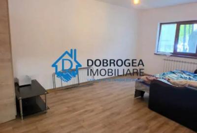 Apartament cu 3 camere decomandat în E3 - 5