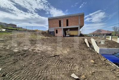 Casă cu Teren 640 Mp în Turda - 4