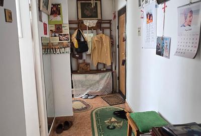 Apartament cu 3 camere semidecomandat în Micro 4 - 3