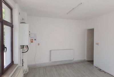 Spațiu comercial, de 30,000 mp, în Central - 7