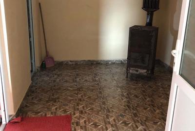 Casă cu 3 camere în Central - 1