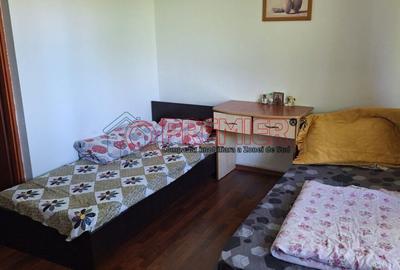 Casă cu Teren 500 Mp în Metalurgiei - 8