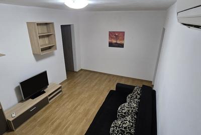 Apartament cu 3 camere semidecomandat în Craiovița Nouă - 5