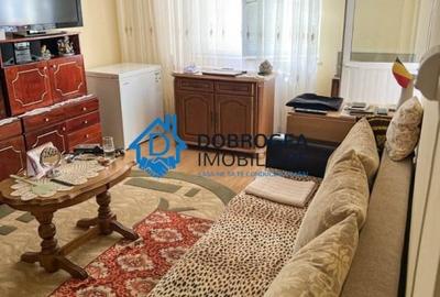 Apartament cu 2 camere decomandat în Peco - 5