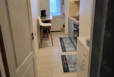 Vind apartament cu o comera 44mp ,etaj intermediar ,zona Nord - 5