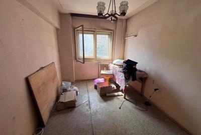 Apartament cu 3 camere decomandat în Drumul Taberei - 2