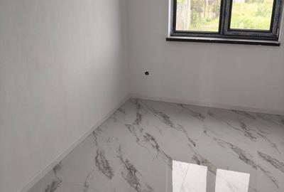 Casă cu 4 camere în Central - 3