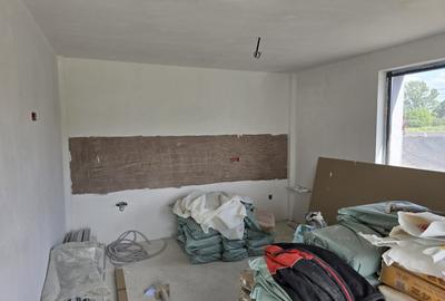 Apartament cu 3 camere decomandat în Gara Veche