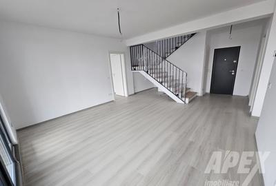 Duplex cu 3 camere cu Canalizare în Central - 5