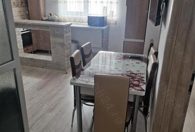 Apartament cu 2 camere semidecomandat în Păcii