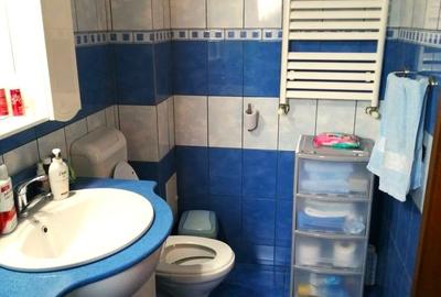 Casă individuală cu 4 camere cu Canalizare în Km 4-5 - 5