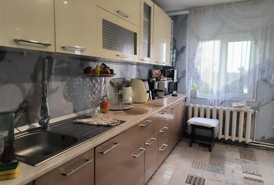 Apartament cu 3 camere decomandat, mobilat în Central - 8