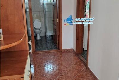 Casă cu 4 camere decomandat în Trivale - 9