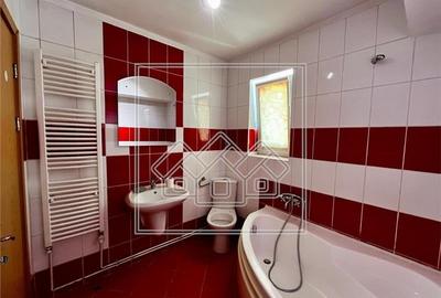 Ap cu 2 camere, 45 mp utili, pod - Zona Strand - 7
