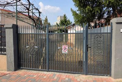 Casă cu 3 camere cu Canalizare în Timpuri Noi - 12