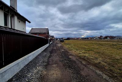 Teren Construcții intravilan de 2000 mp, în Cristian - 5