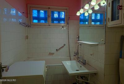 Apartament cu 4 camere decomandat în Circumvalațiunii - 11