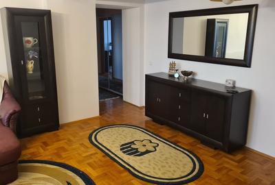 Ofer spre inchiriere ap 3 camere in ansamblul Confort Park - 2
