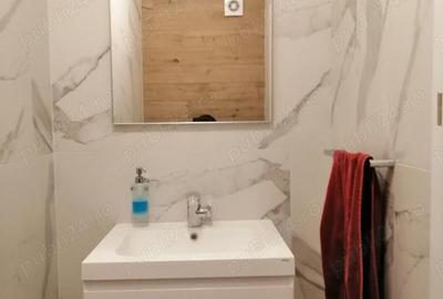 Apartament cu 3 camere semidecomandat în Schei - 2