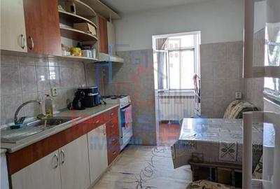 Apartament cu 3 camere decomandat în Canta - 4