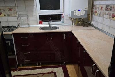 Apartament cu 3 camere decomandat în Brătianu - 2