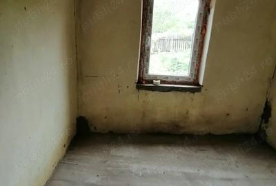 Casă cu 4 camere cu Teren 2000 Mp în Bugeac - 5