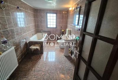 Casă cu 3 camere cu Teren 8658 Mp în Scoarța - 8