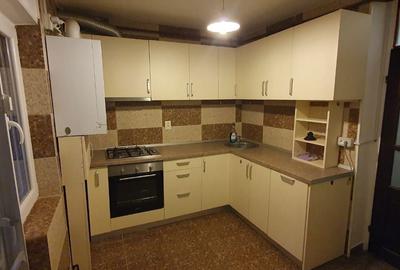 Apartament cu 3 camere decomandat în Aradului - 4