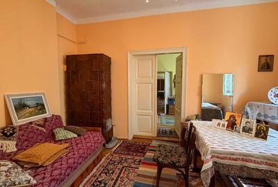 Casă individuală cu 4 camere cu Canalizare în Piața Centrală - 2