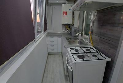 Apartament cu 2 camere decomandat în Micro 6 - 2