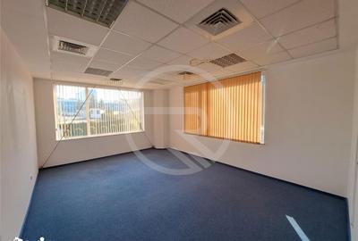 Spațiu comercial, de 60 mp, în Gruia - 4