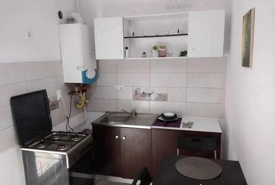 Garsonieră în Girocului