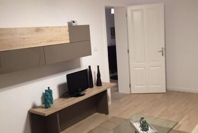 Apartament cu 2 camere decomandat în Tineretului - 2