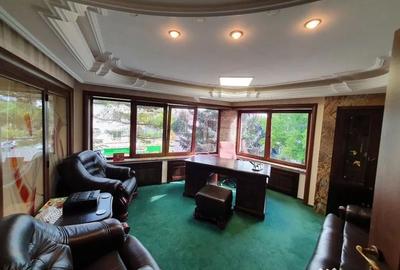 Apartament cu 3 camere decomandat în Central - 18
