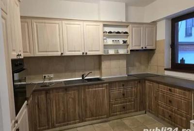 Apartament cu 3 camere decomandat în Central - 2