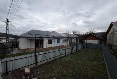 Casă cu 4 camere cu Teren 446 Mp în Vizantea Răzășească - 26