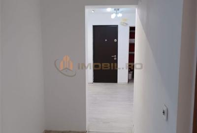 Apartament cu 4 camere decomandat în Alexandru cel Bun