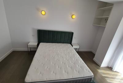 Apartament cu 3 camere semidecomandat, mobilat în 13 Septembrie - 30