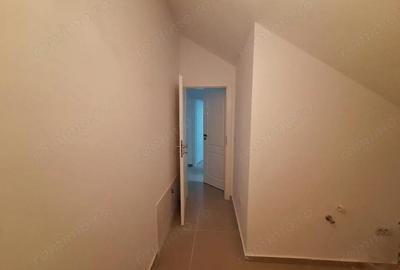Apartament cu 3 camere decomandat în Chișoda - 7