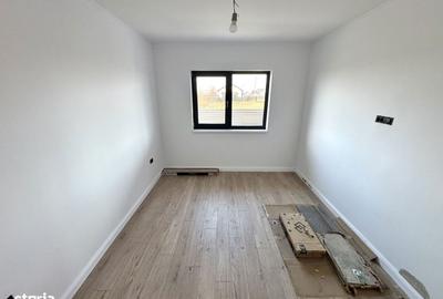 Casă cu 4 camere cu Teren 400 Mp în Miroslava - 1