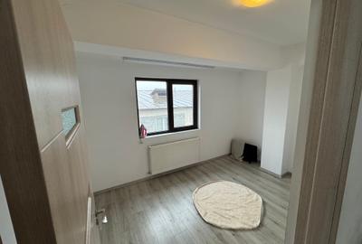 Apartament 3 camere / etaj 3 ( mansarda dreaptă).sector 1/ Laminorului - 10